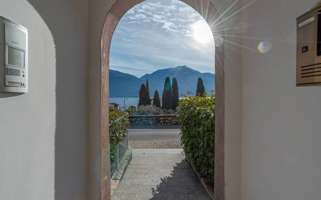 Pianello Charming Lake View