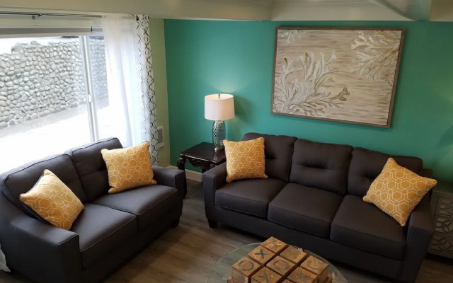 Seaside Oceanfront Inn
