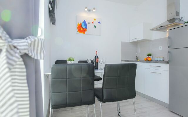 Pool Apartments Privilege