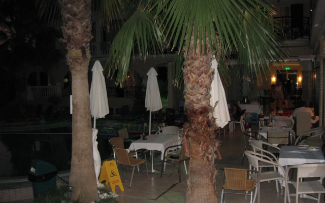 Zante Plaza Hotel