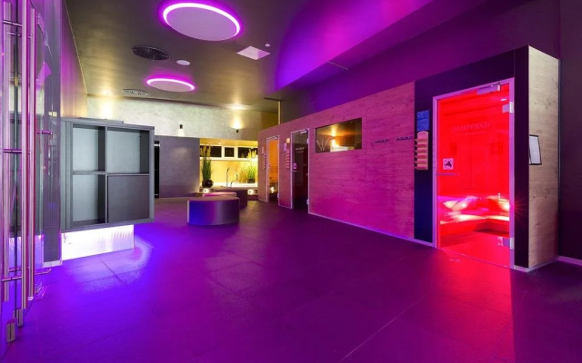 TheHotel (Adults only)