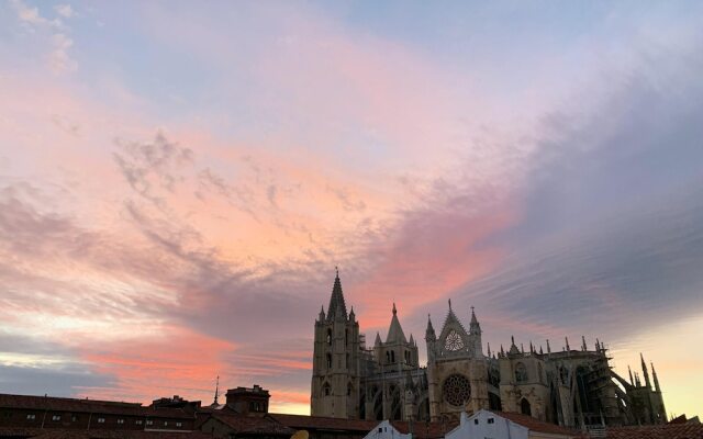 Studio In Leon, With Wonderful City View And Wifi