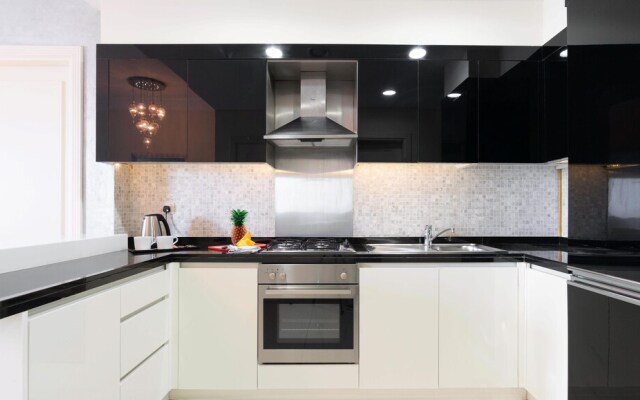 Dream Inn - Damac Mall Street