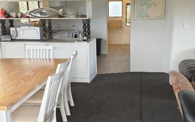 Hosts on the Coast Holidays on Hardy