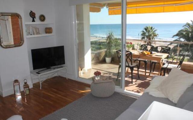 Gava 2 Beachfront Penthouse