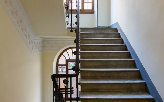 The Regal Suite