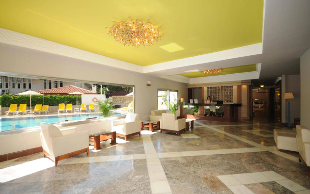 Sun Bay Park Hotel