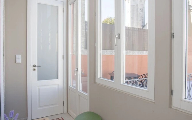 Liiiving - Balcony Design Apartment