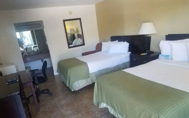 Days Inn by Wyndham St. Petersburg / Tampa Bay Area