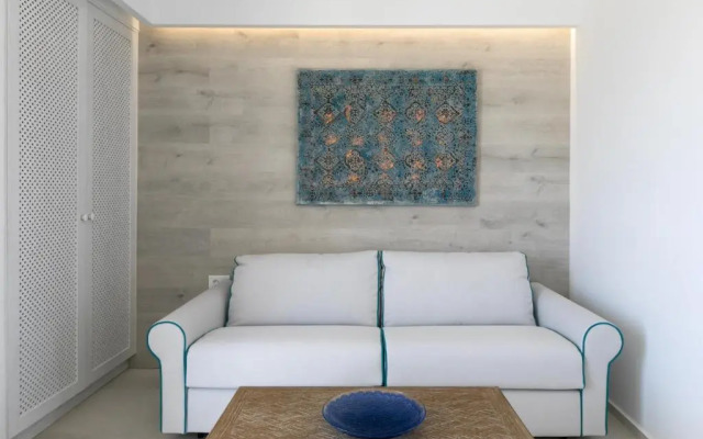 White Pearls Luxury Suites - Adults Only