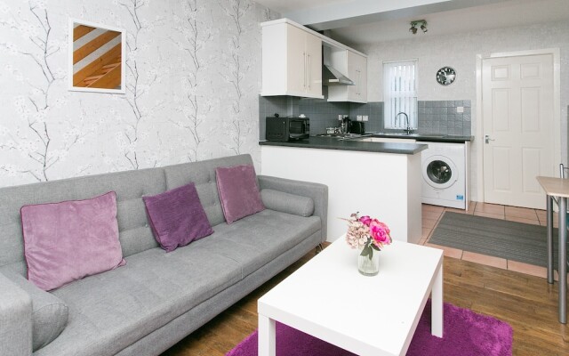 Queens Quarter Apartment Hugh Street