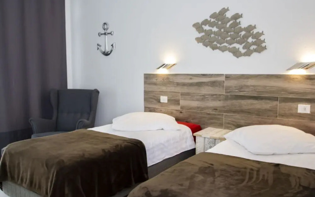 Saladar Suites Boutique