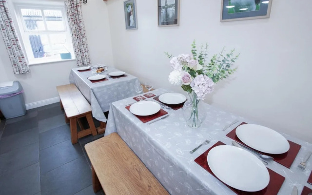 Bunk House - 4 Bedroom - Llangenith