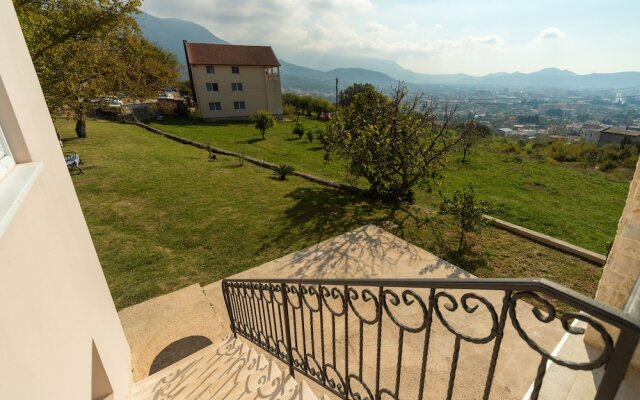 Uphill Glavanovic Villa