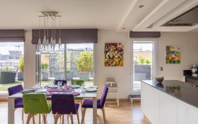 ILLANKA - Appartement 3 chambres avec parking et terrasse proche gare