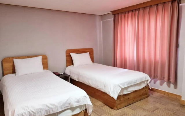 Hotel G