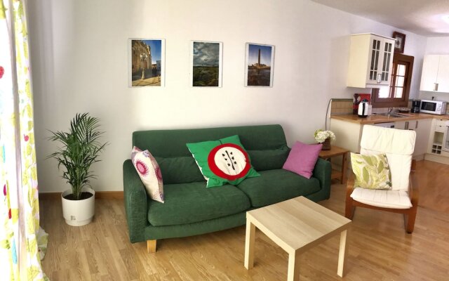 Aguimes Plaza Sunny Terrace Apartment