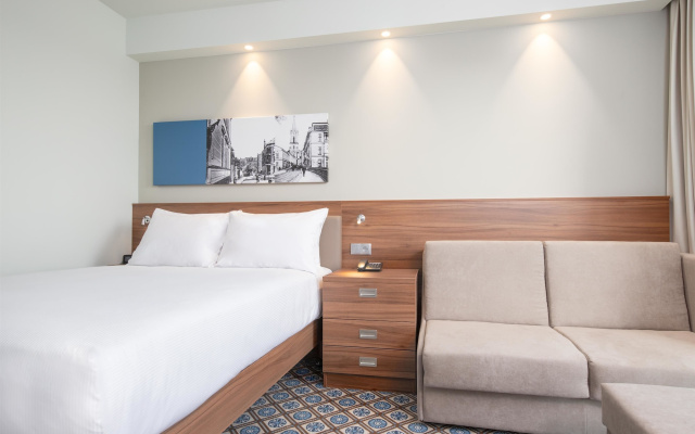 Hampton by Hilton Oswiecim