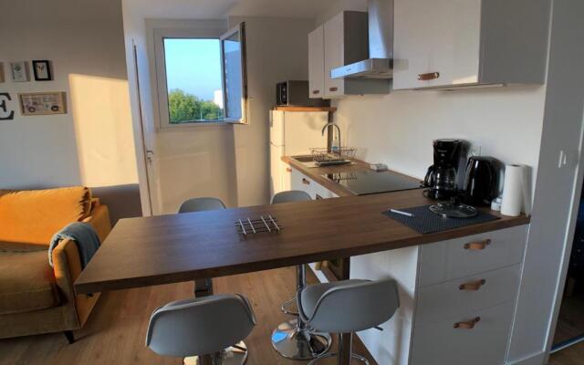 Charmant appartement 1-4 personnes, proche centre avec parking