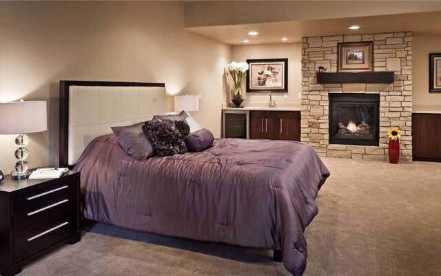 Granite Falls Chalet