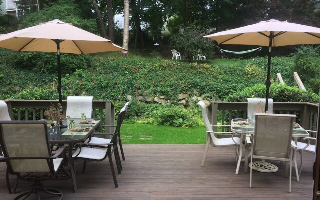 Cranberry Manor Bed and Breakfast