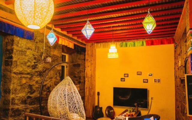 Yading Totem Boutique Inn