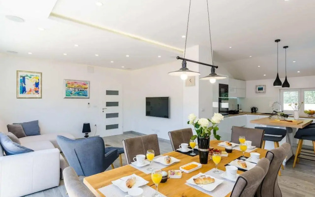 Villa Tranquility Nest Beniva