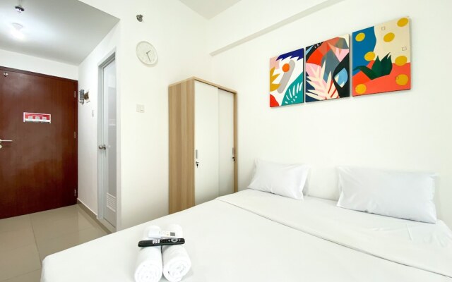 Comfy And Simply Look Studio Room Sayana Bekasi Apartment