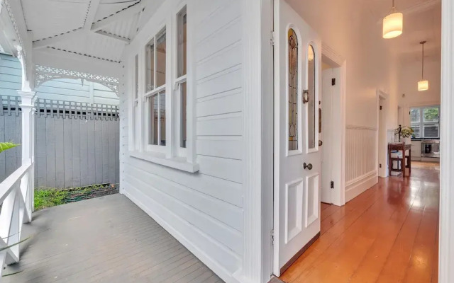 Classic 3 Bedroom Home near Ponsonby Rd