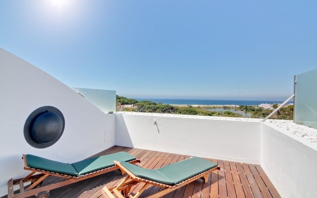 Oceanview Apartment