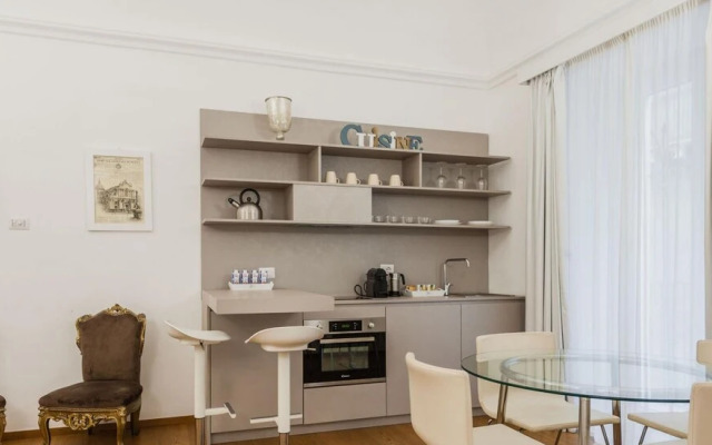 Deluxe Apartment RG7