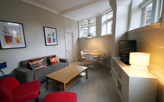 Creechurch Lane Apartment