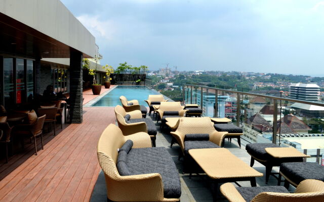 Louis Kienne Hotel Simpang Lima