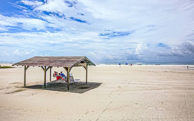 Jamaica Royale Beach Get Away