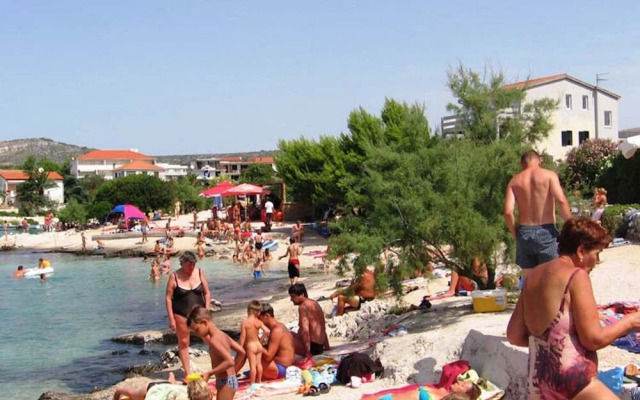 Apartment 6, First Floor