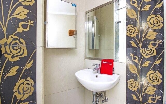 RedDoorz Plus @ Sersan Bajuri 2