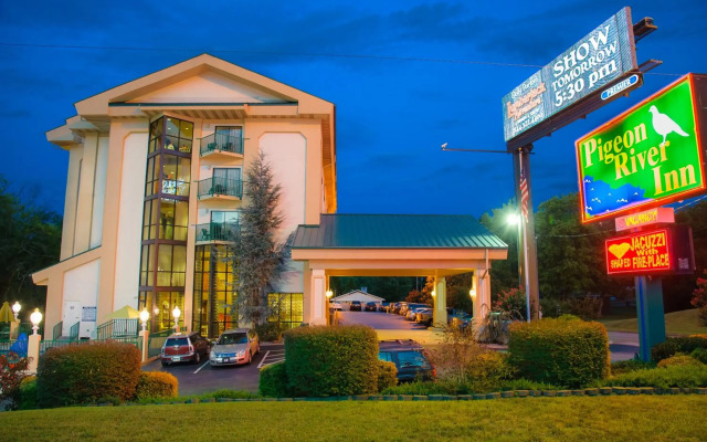 Pigeon River Inn