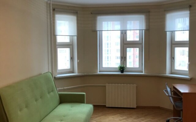 Inndays Apartment on Akademika Volgina