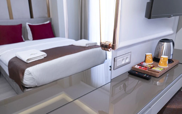 Cetin Port Hotel