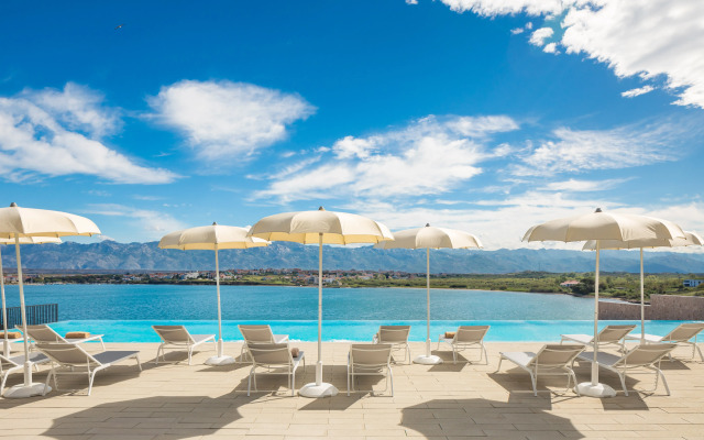 Aminess Style Glamping & Holiday Homes Avalona