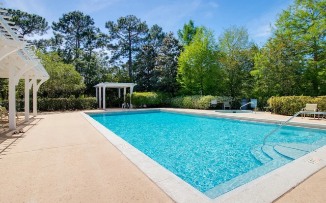 1358 Laurel Grove