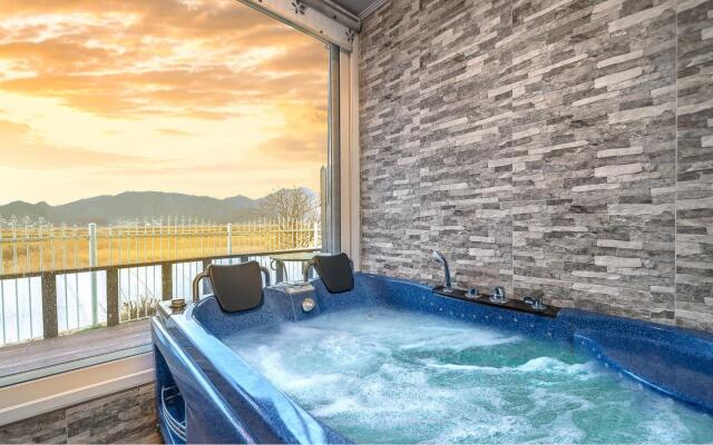 Ganghwa Ecopension&Glamping