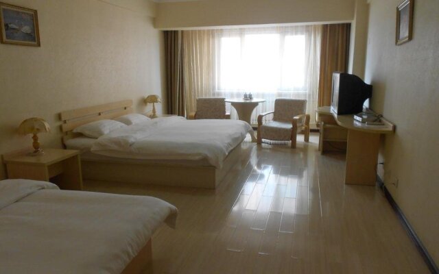 Super 9 Business Hotel