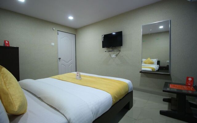 OYO 8692 Hotel Vibrant Regency