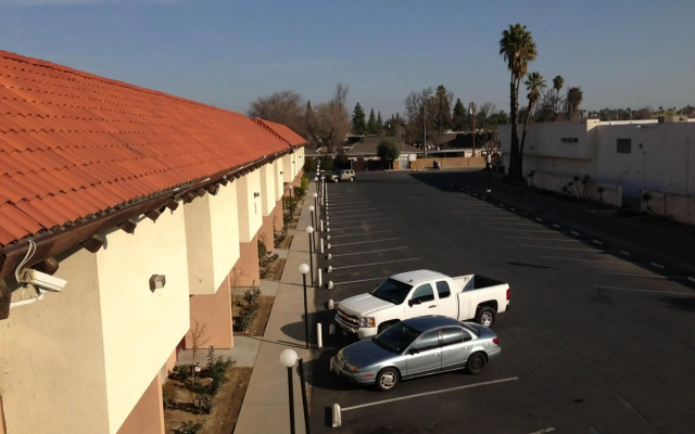 Ramada by Wyndham Fresno North