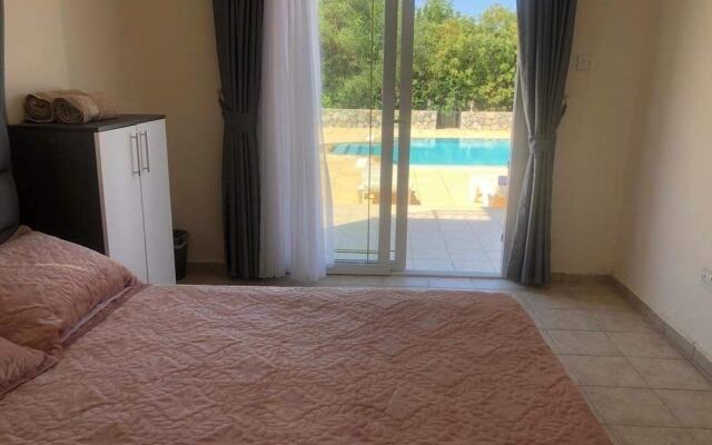 Villa Green Palace, Private Pool, Sea & Mountain Views , Spacious & Beautiful