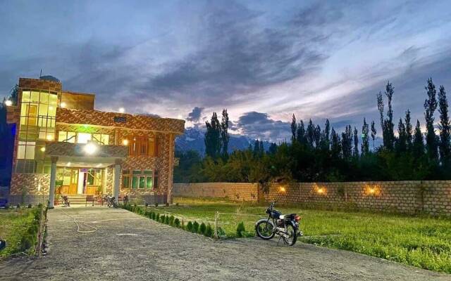 Royal Guest House Newranga Skardu