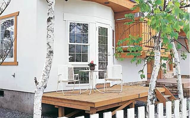 Resort Inn White Silver