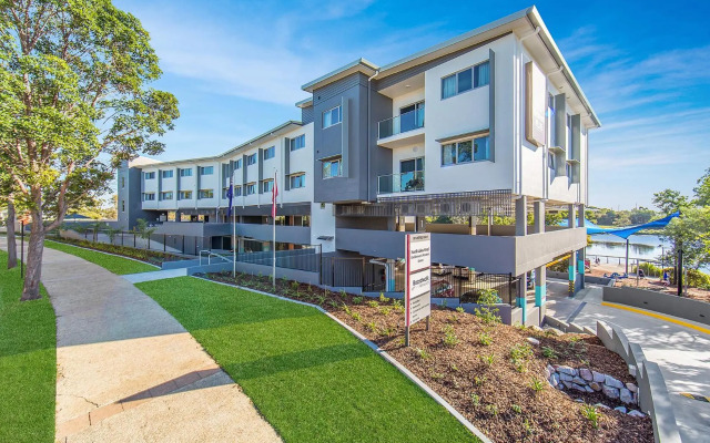 Best Western Plus North Lakes Hotel