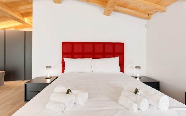 Luxury & Charming Piazzetta San Giorgio Apartments